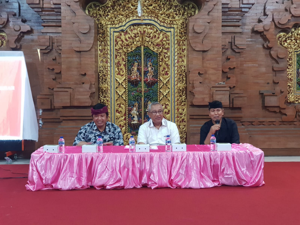 Sosialisasi Raperda Pengelolaan Keuangan Daerah Kabupaten Badung 2022 di Banjar Camas Kauh